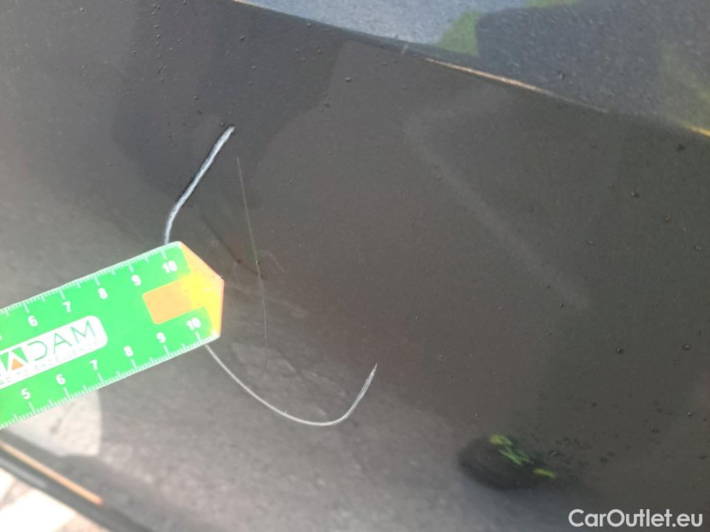  Volkswagen  Golf  VOLKSWAGEN / 2020 / 5P / berlina con portón R-Line 1.5 TSI 110kW (150CV) #2