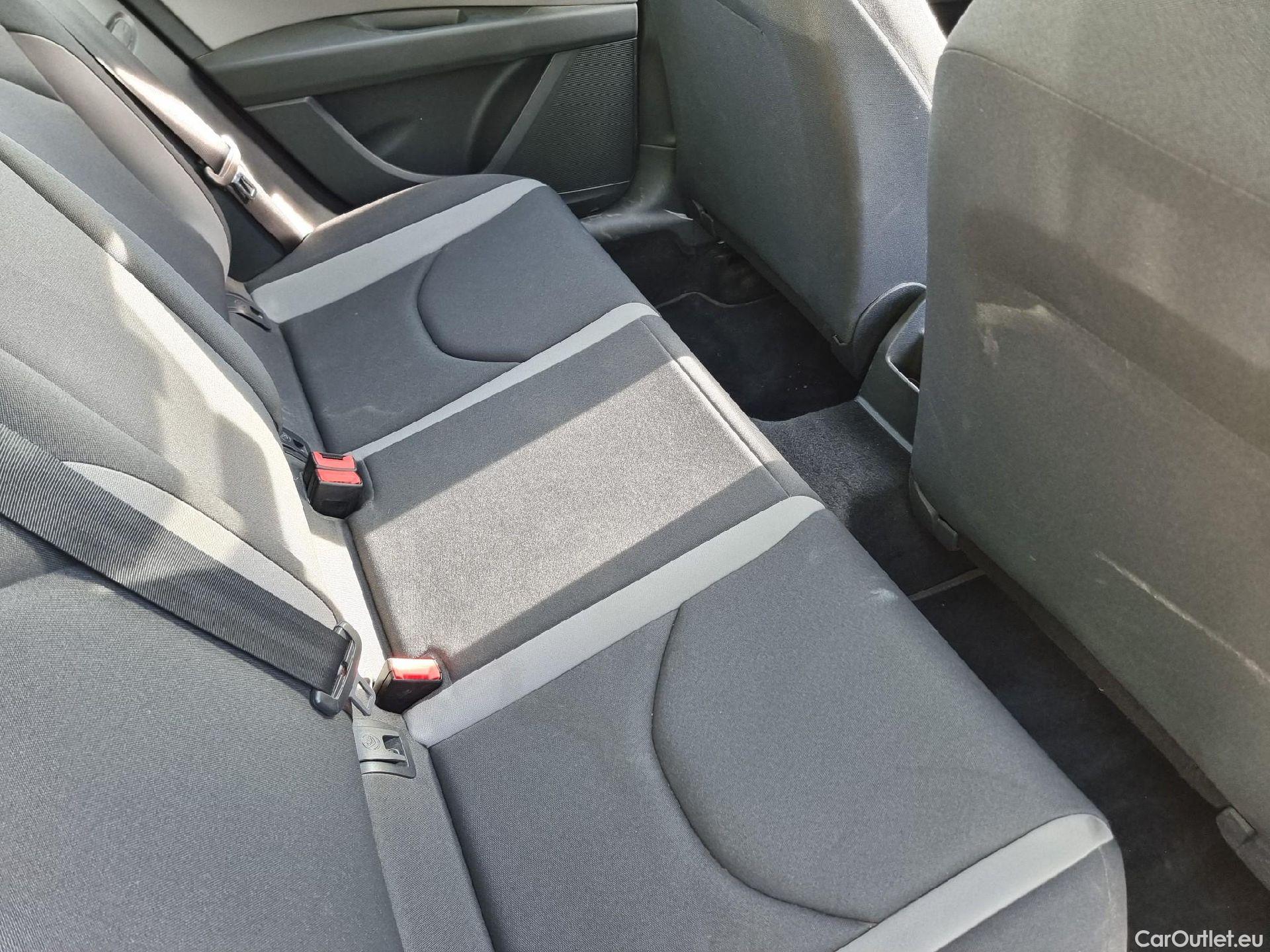  Seat  Leon SEAT NUEVO LEÓN 5p 3G berlina con portón 1.4 TGI GNC St&Sp Reference #3