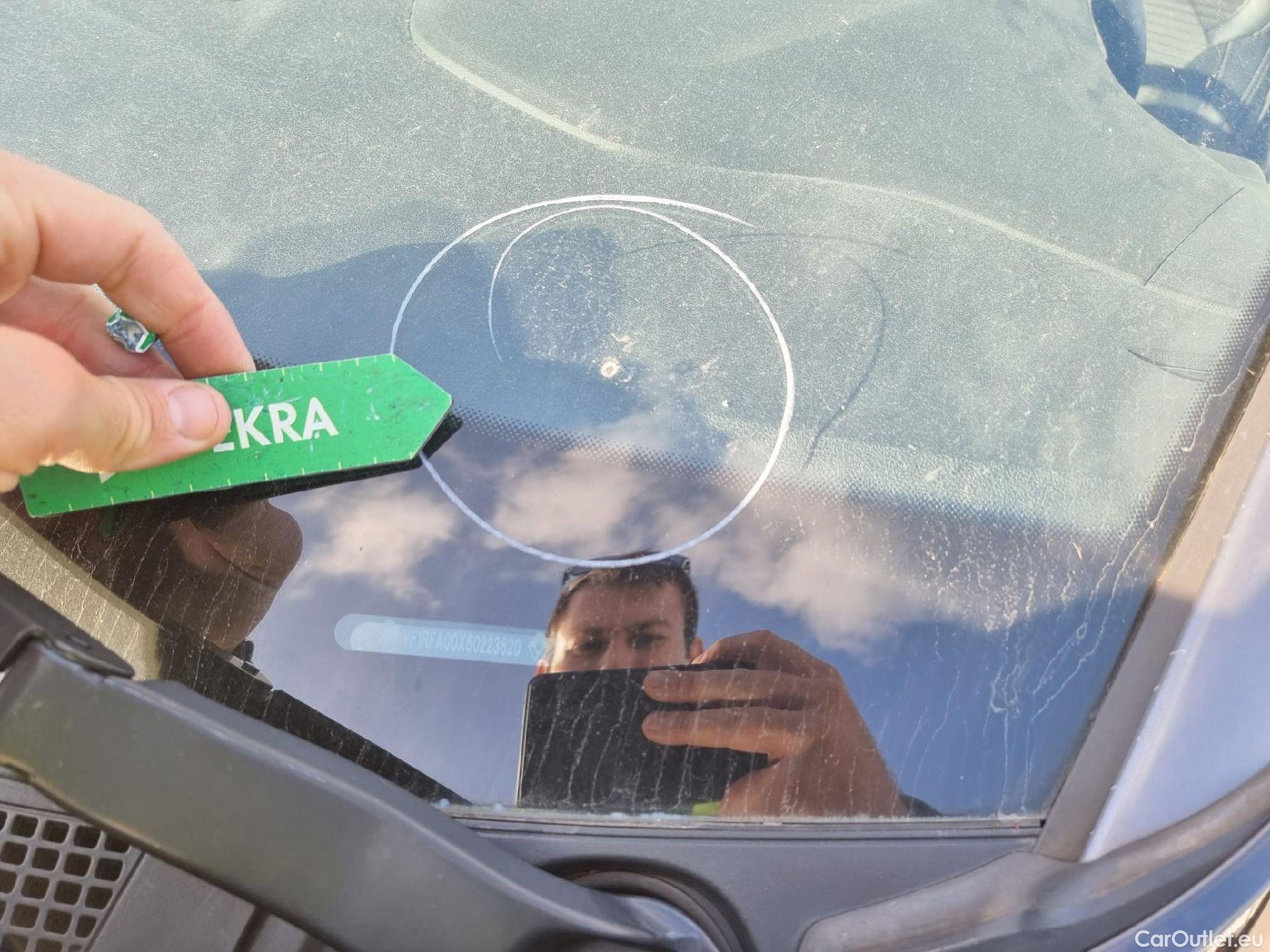  Renault  Scenic RENAULT Scénic / 2016 / 5P / monovolumen compacto Zen Energy dCi 96kW (130CV) #10