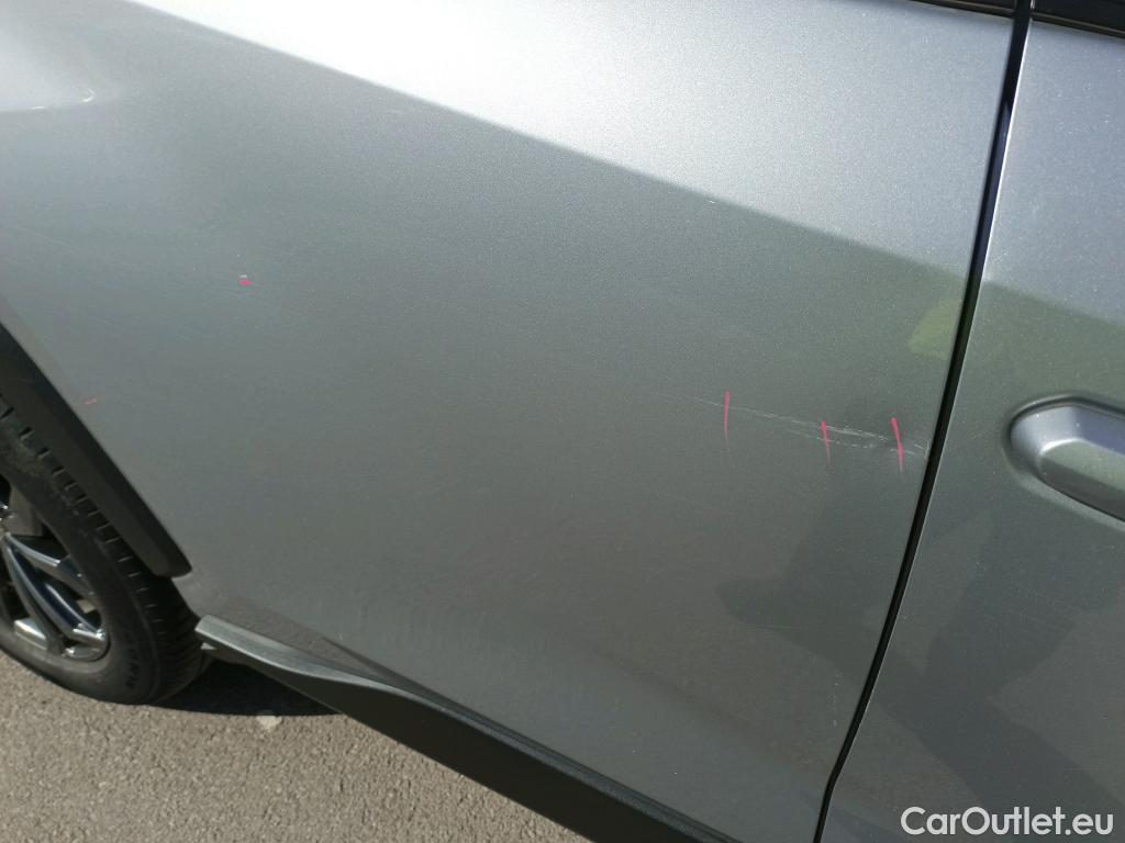  Toyota  RAV4 TOYOTA  / 2018 / 5P / todoterreno 2.5l 220H Advance 4WD #9