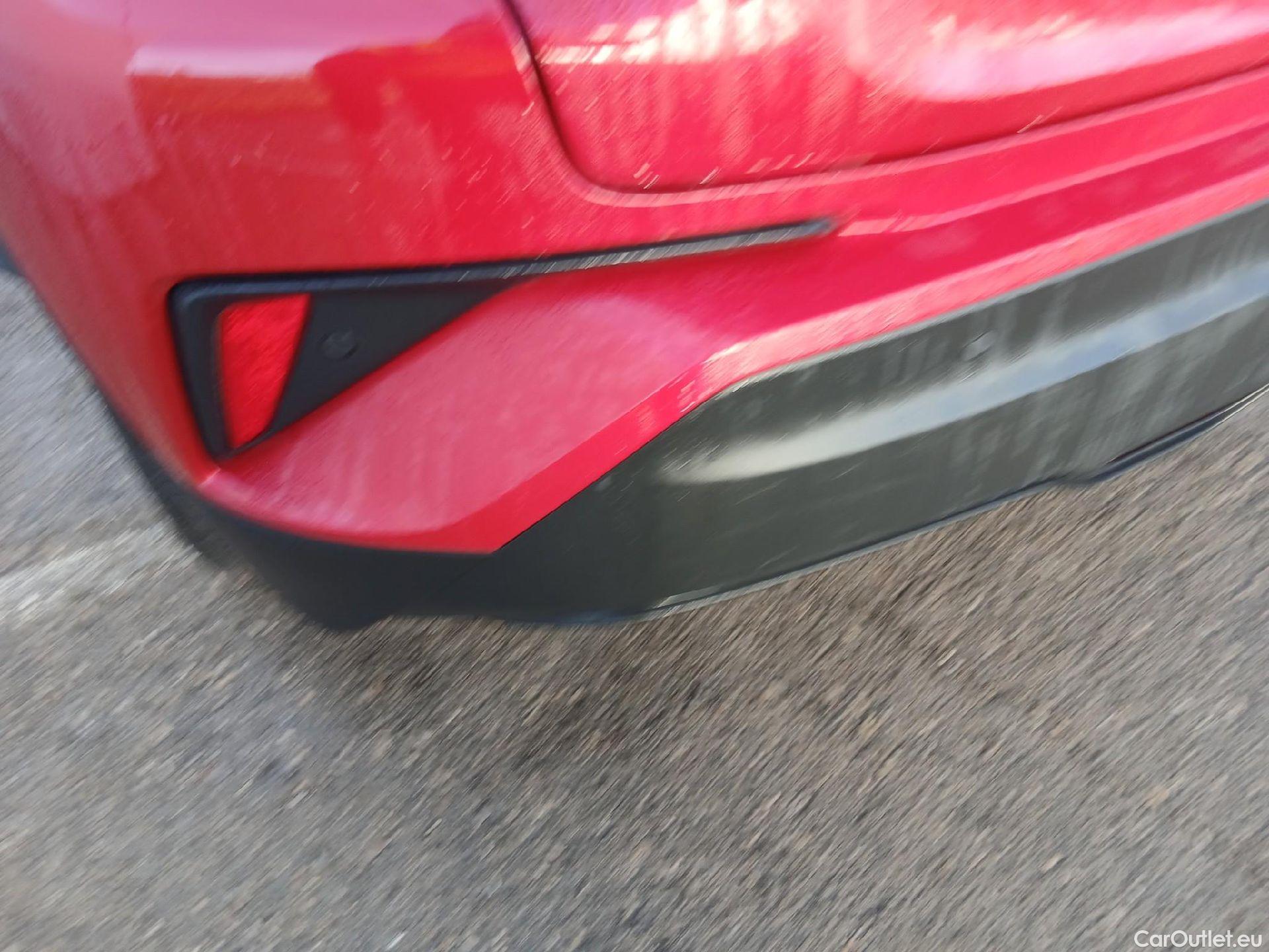  Toyota  C-HR TOYOTA  / 2019 / 5P / todoterreno 1.8 125H Advance #7