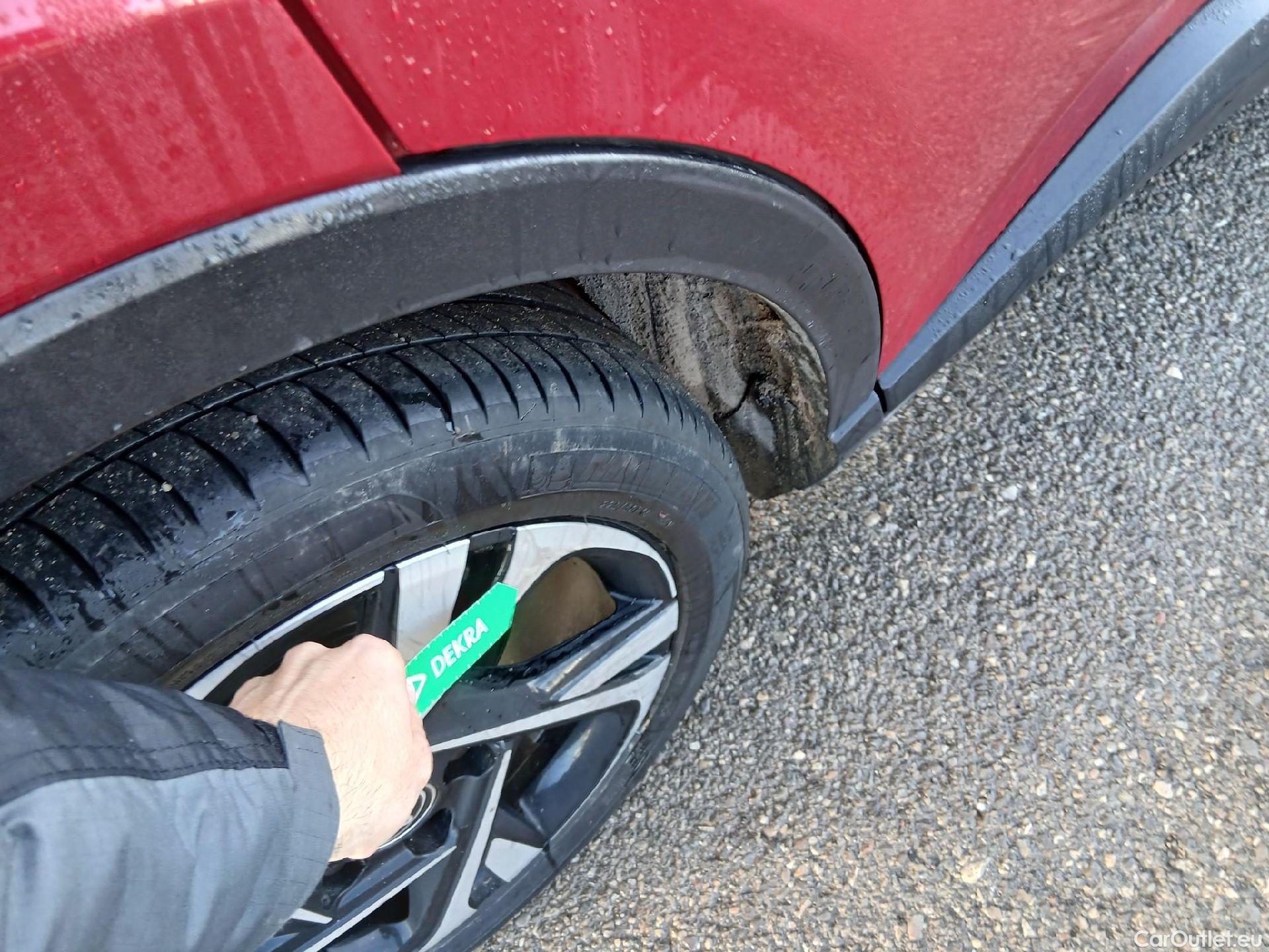  Toyota  C-HR TOYOTA  / 2019 / 5P / todoterreno 1.8 125H Advance #10