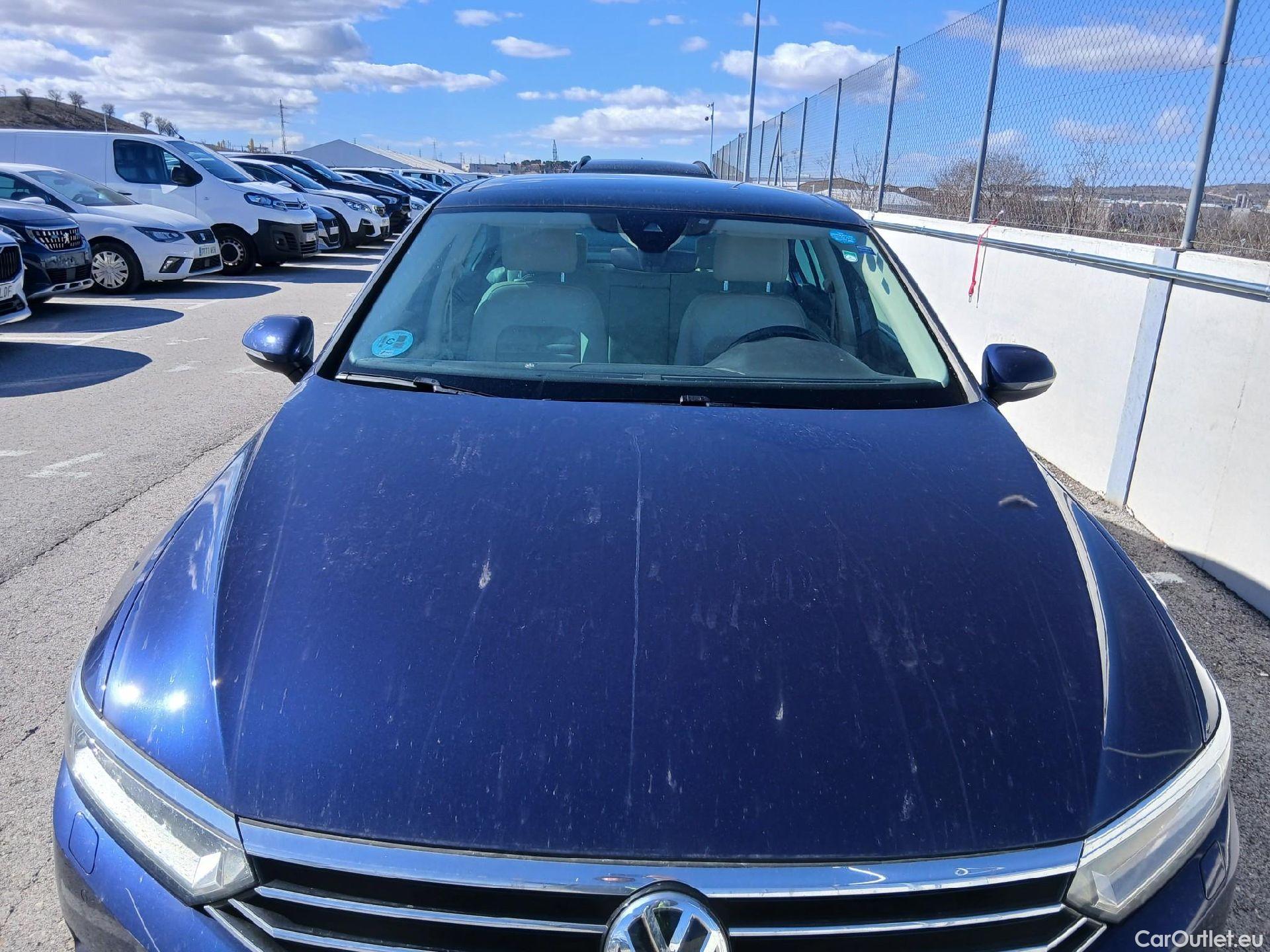  Volkswagen  Passat VOLKSWAGEN  / 2014 / 4P / sedán Sport 2.0 TDI 140kW (190CV) DSG #3