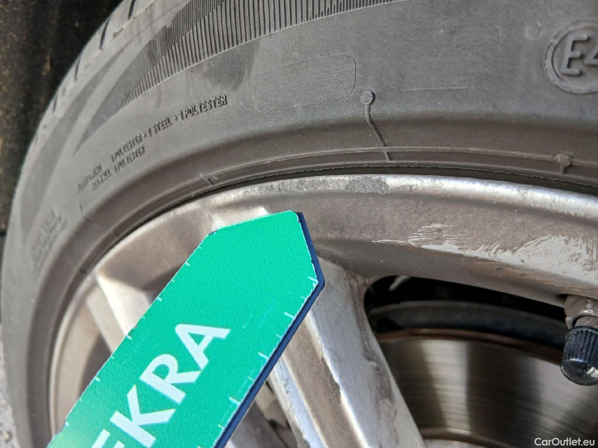  Volkswagen  Passat VOLKSWAGEN  / 2014 / 4P / sedán Sport 2.0 TDI 140kW (190CV) DSG #24