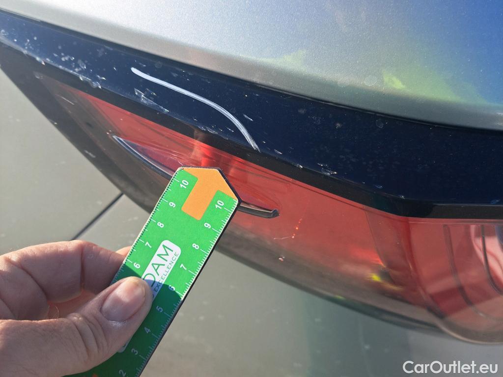  Toyota  Corolla TOYOTA  / 2019 / 5P / familiar 2.0 180H FEEL! E-CVT TOURING SPORT #2