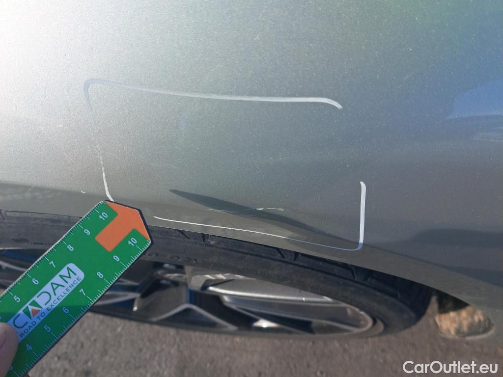  Toyota  Corolla TOYOTA  / 2019 / 5P / familiar 2.0 180H FEEL! E-CVT TOURING SPORT #10