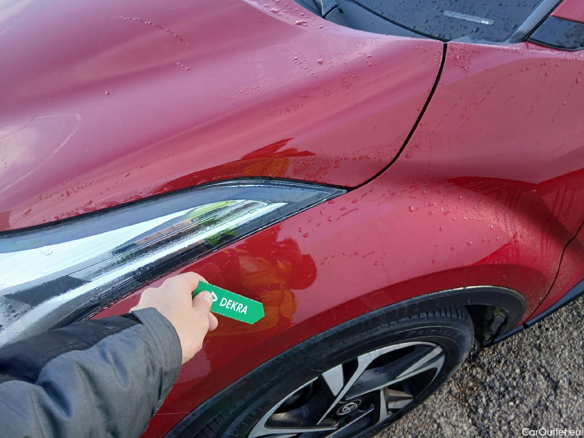  Toyota  C-HR TOYOTA  / 2019 / 5P / todoterreno 1.8 125H Advance #4