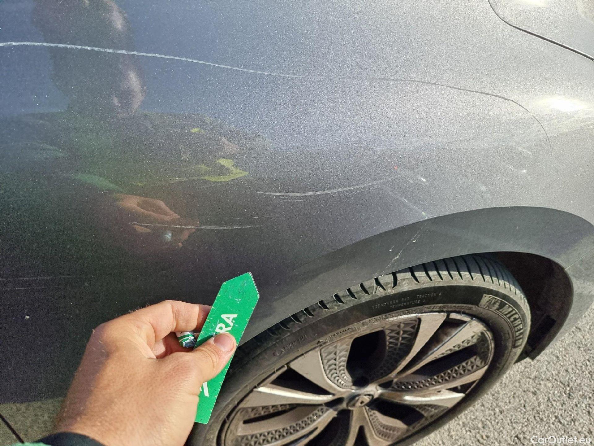  Renault  Scenic RENAULT Scénic / 2016 / 5P / monovolumen compacto Zen Energy dCi 96kW (130CV) #44