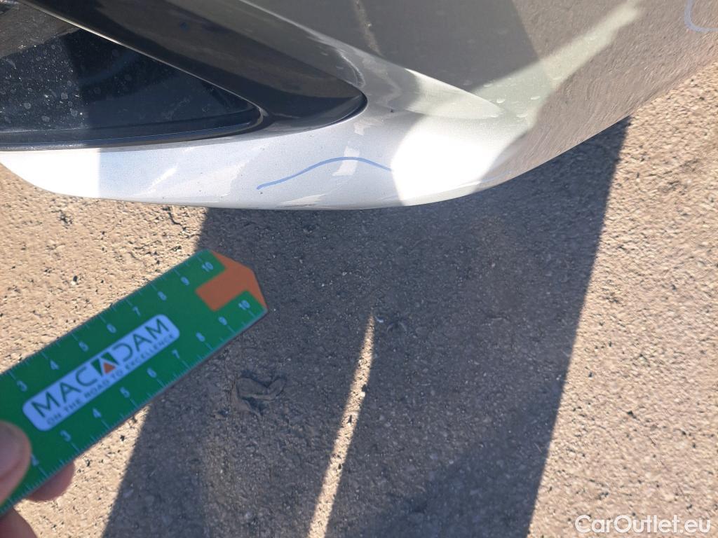  Toyota  Corolla TOYOTA  / 2019 / 5P / familiar 2.0 180H FEEL! E-CVT TOURING SPORT #32