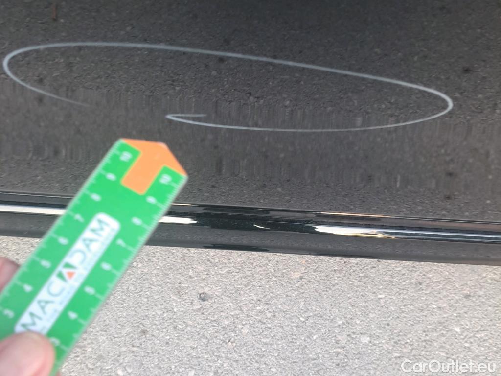  Volkswagen  Golf  VOLKSWAGEN / 2020 / 5P / berlina con portón R-Line 1.5 TSI 110kW (150CV) #9