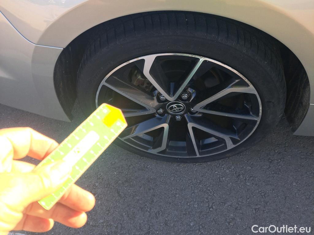  Toyota  Corolla TOYOTA  / 2019 / 5P / familiar 2.0 180H FEEL! E-CVT TOURING SPORT #20