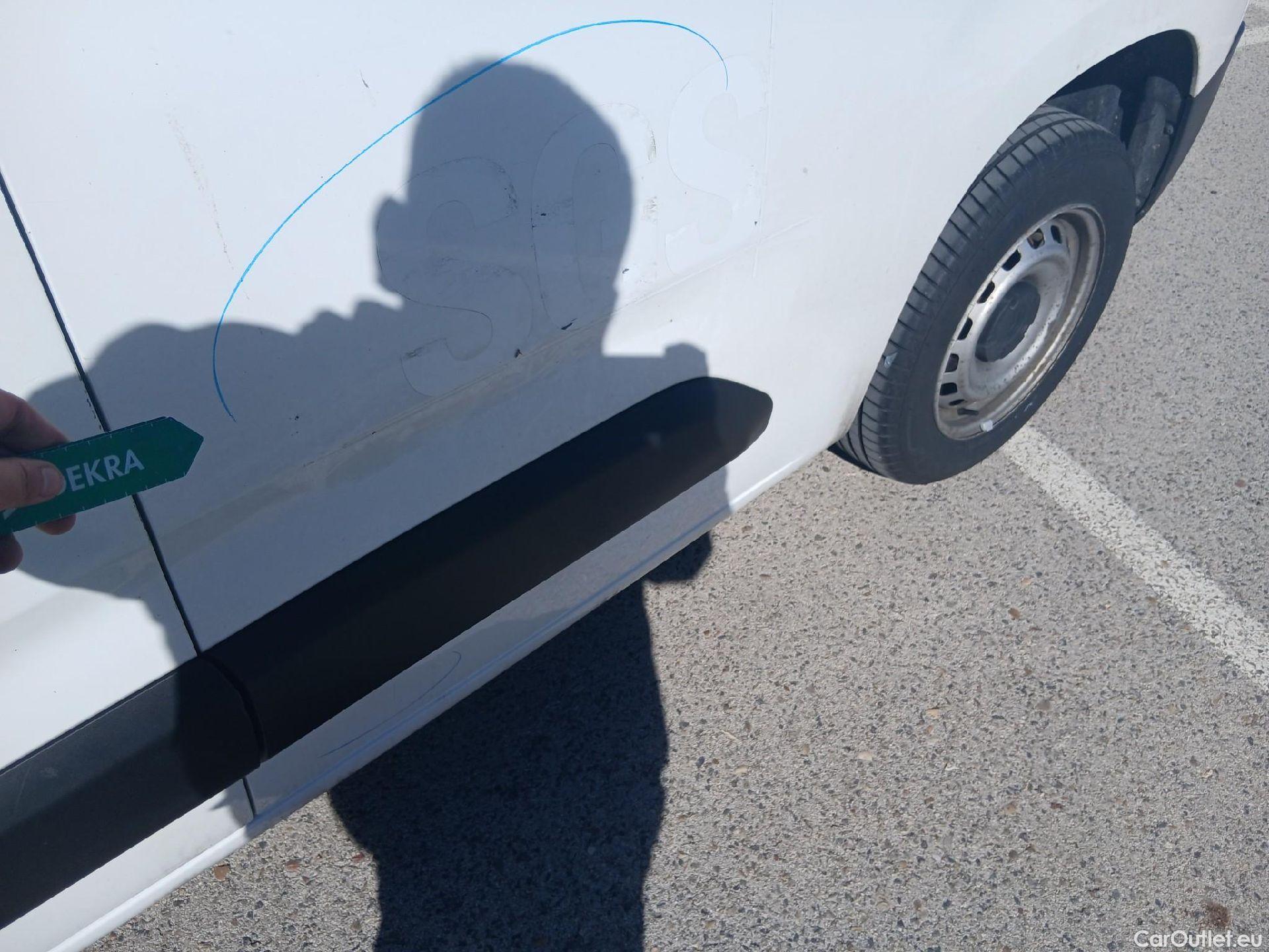  Citroen  Berlingo CITROEN  / 2018 / 3P / furgón derivado de turismo Talla M BlueHDi 100 CONTROL #20