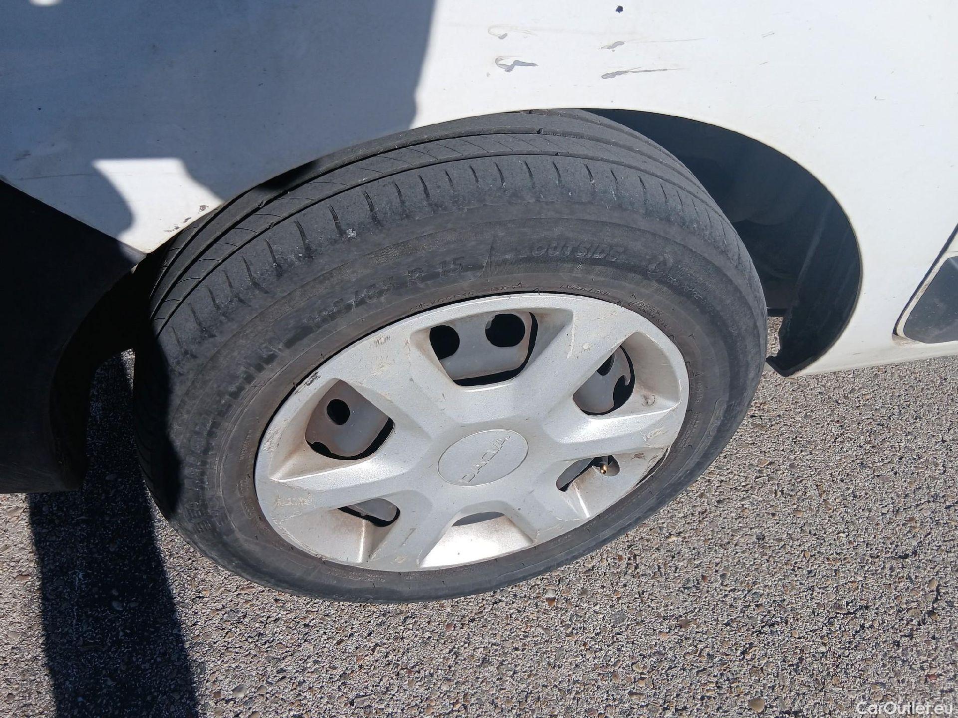  Dacia  Dokker DACIA  / 2013 / 4P / furgón derivado de turismo Van Essential Blue dCi 70kW (95CV) #8