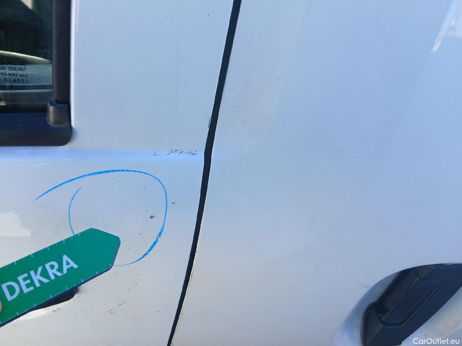  Dacia  Dokker DACIA  / 2013 / 4P / furgón derivado de turismo Van Essential Blue dCi 70kW (95CV) #19