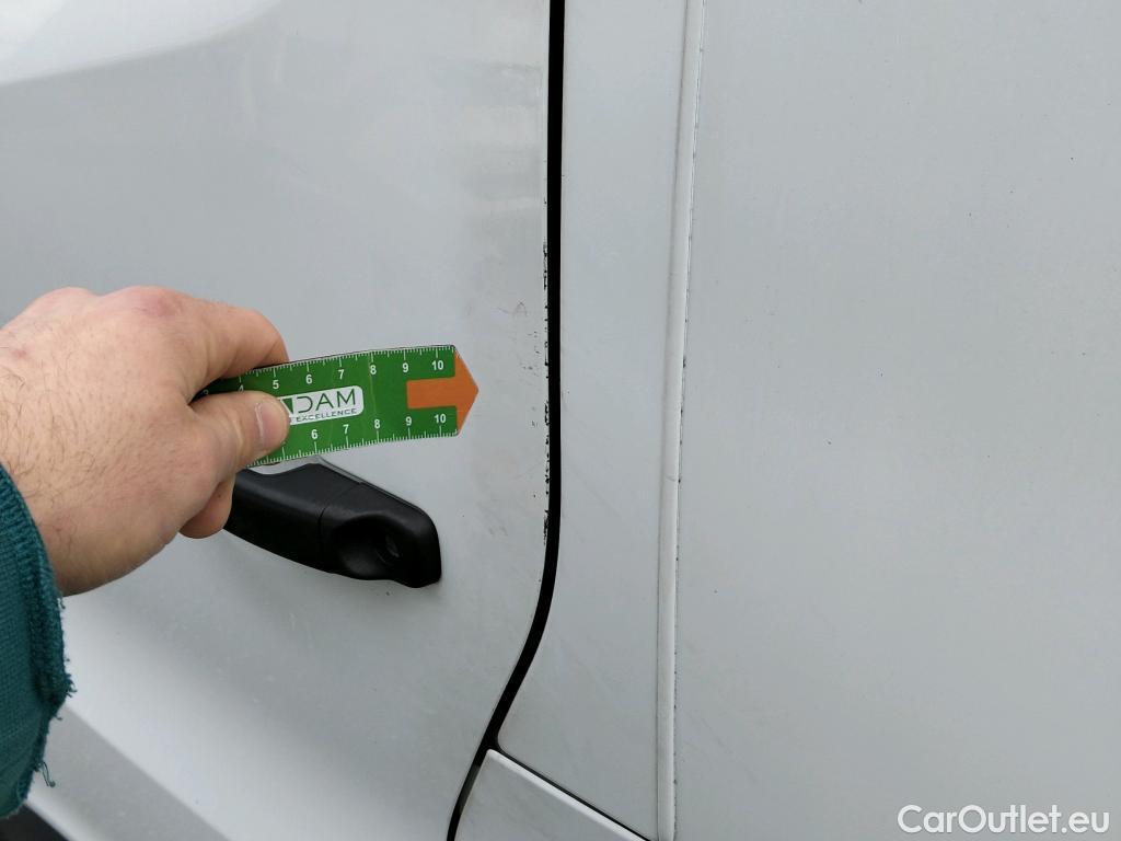  Opel  Vivaro OPEL  VU 4p 2G furgón 1.6 CDTI 115 CV Expression L2 H1 2.9t #33