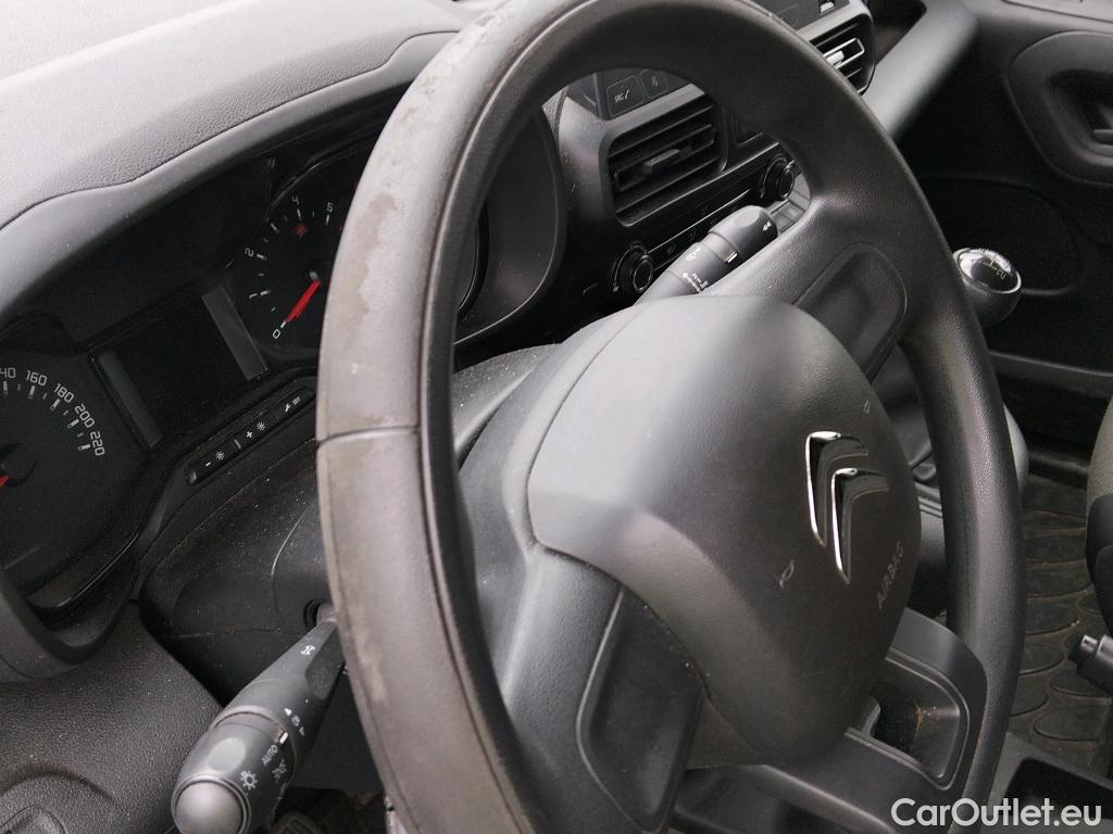  Citroen  Berlingo CITROEN  / 2018 / 3P / furgón derivado de turismo Talla M BlueHDi 100 CONTROL #37
