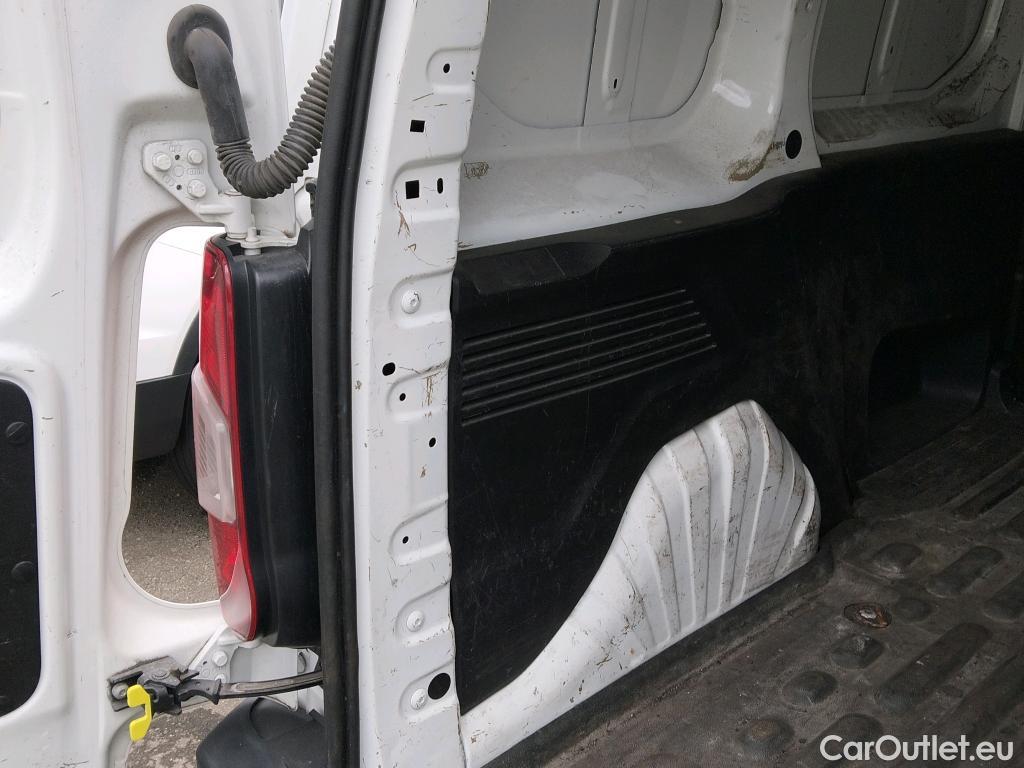  Citroen  Berlingo CITROEN  / 2018 / 3P / furgón derivado de turismo Talla M BlueHDi 100 CONTROL #5