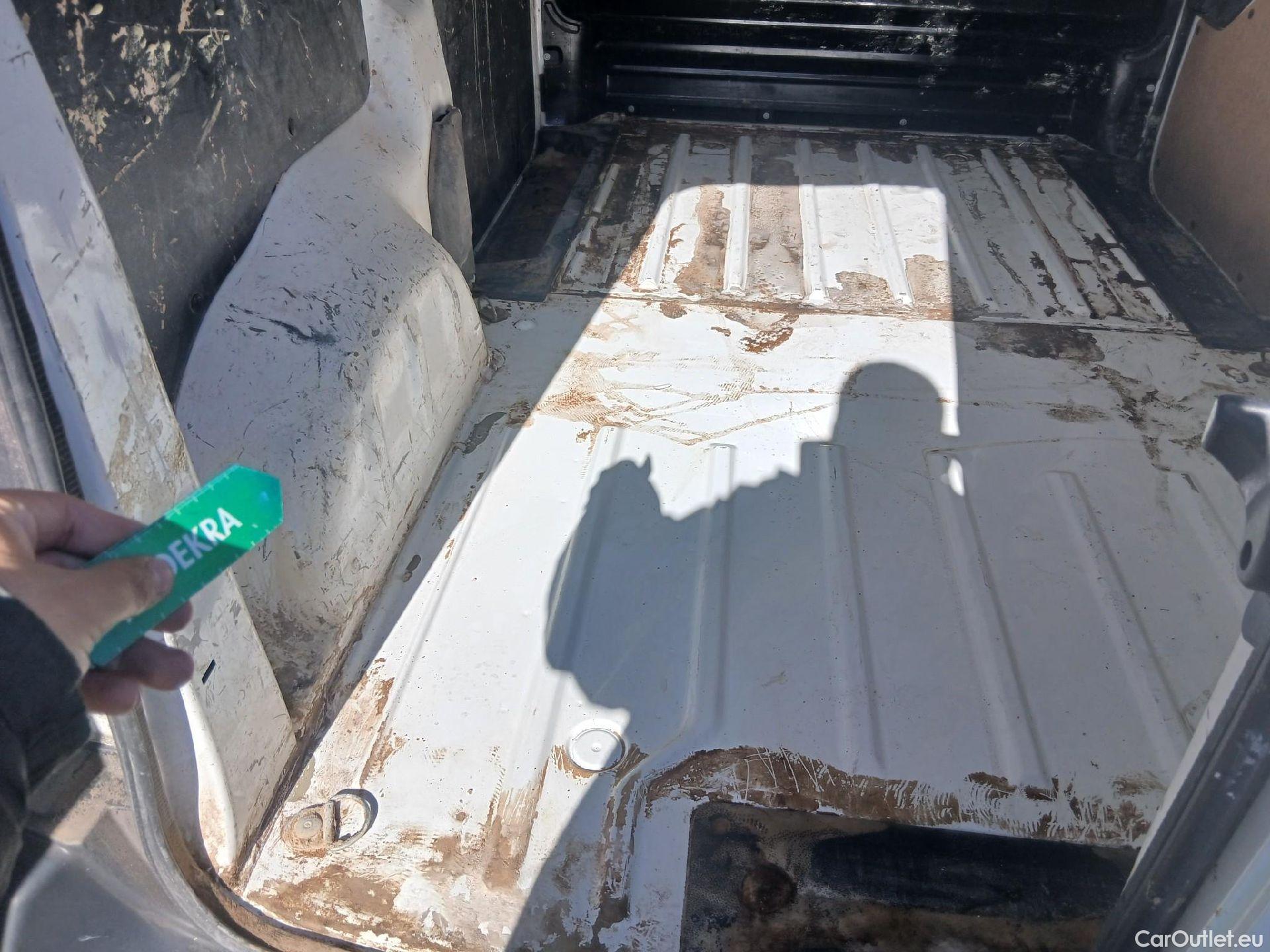  Citroen  Jumpy CITROEN  / 2016 / 4P / furgón Talla M BlueHDi 85KW (115CV) 6v Confort #3