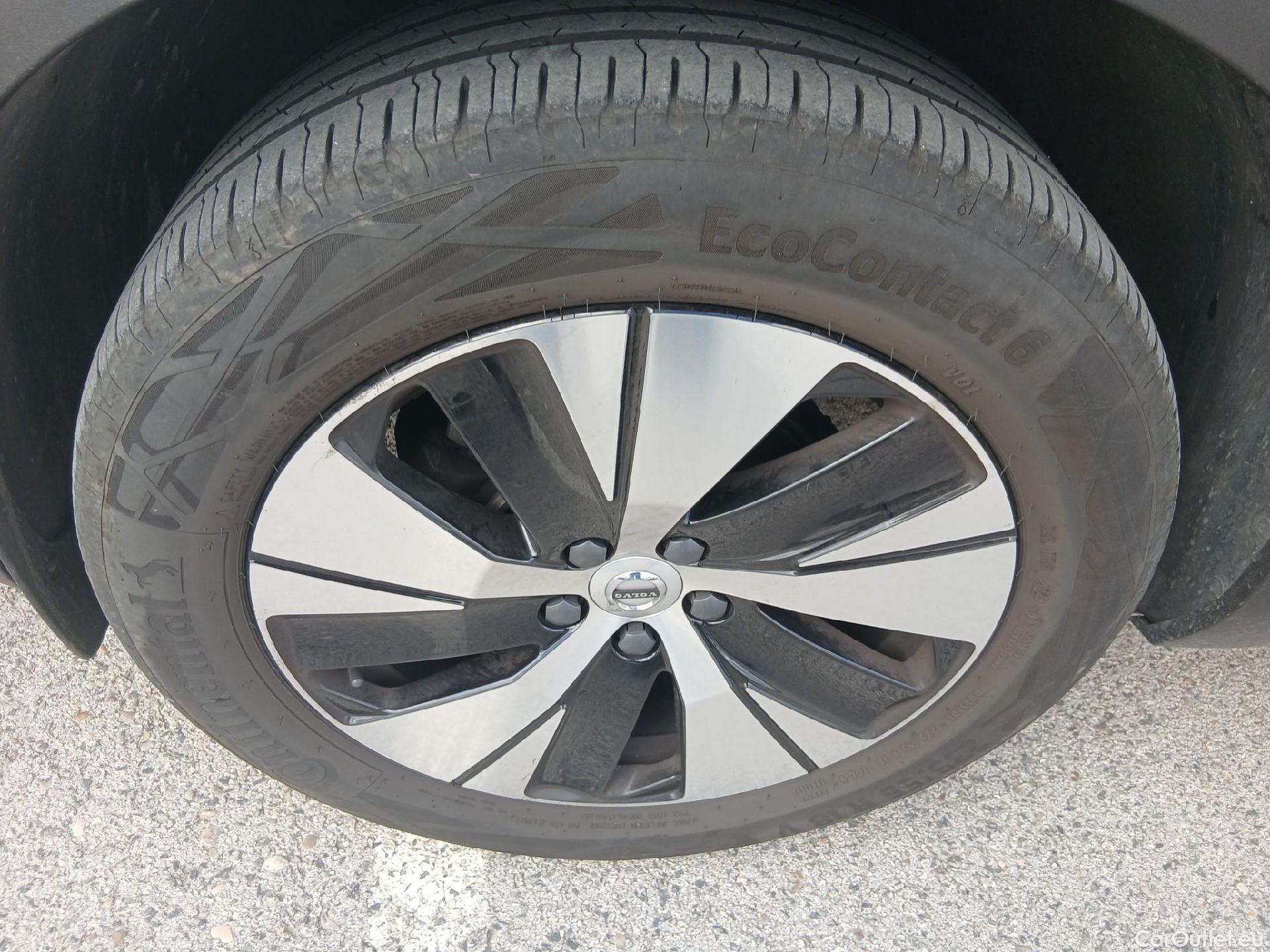  Volvo  XC 40 VOLVO XC40 / 2017 / 5P / todoterreno 1.5 T2 Momentum Pro Auto #8