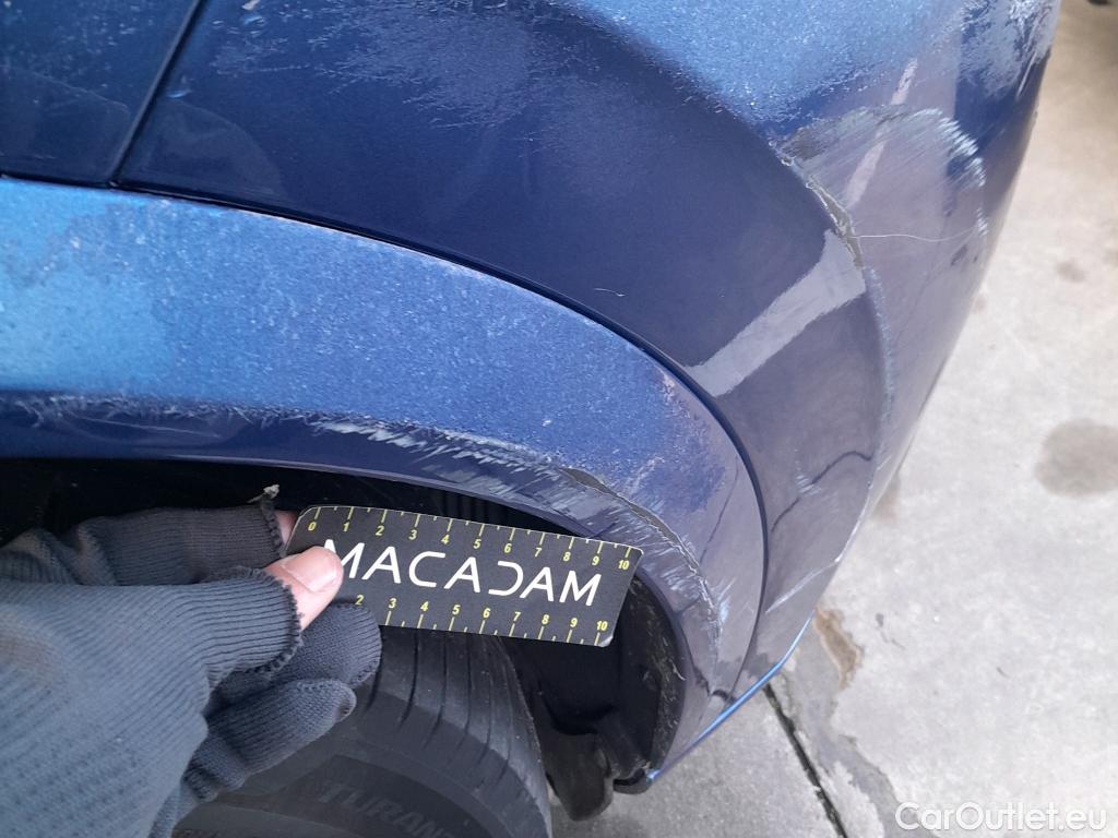  Volvo  XC90  R Design AWD 2.0 B5 235CV AT8 E6dT #32