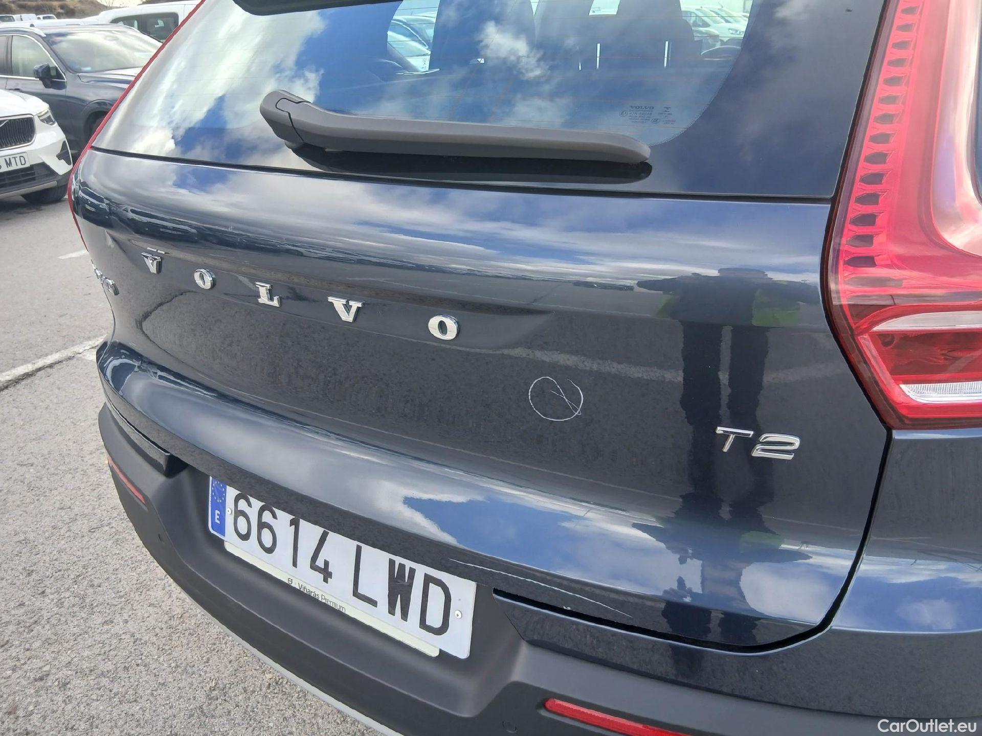  Volvo  XC 40 VOLVO XC40 / 2017 / 5P / todoterreno 1.5 T2 Momentum Pro Auto #15