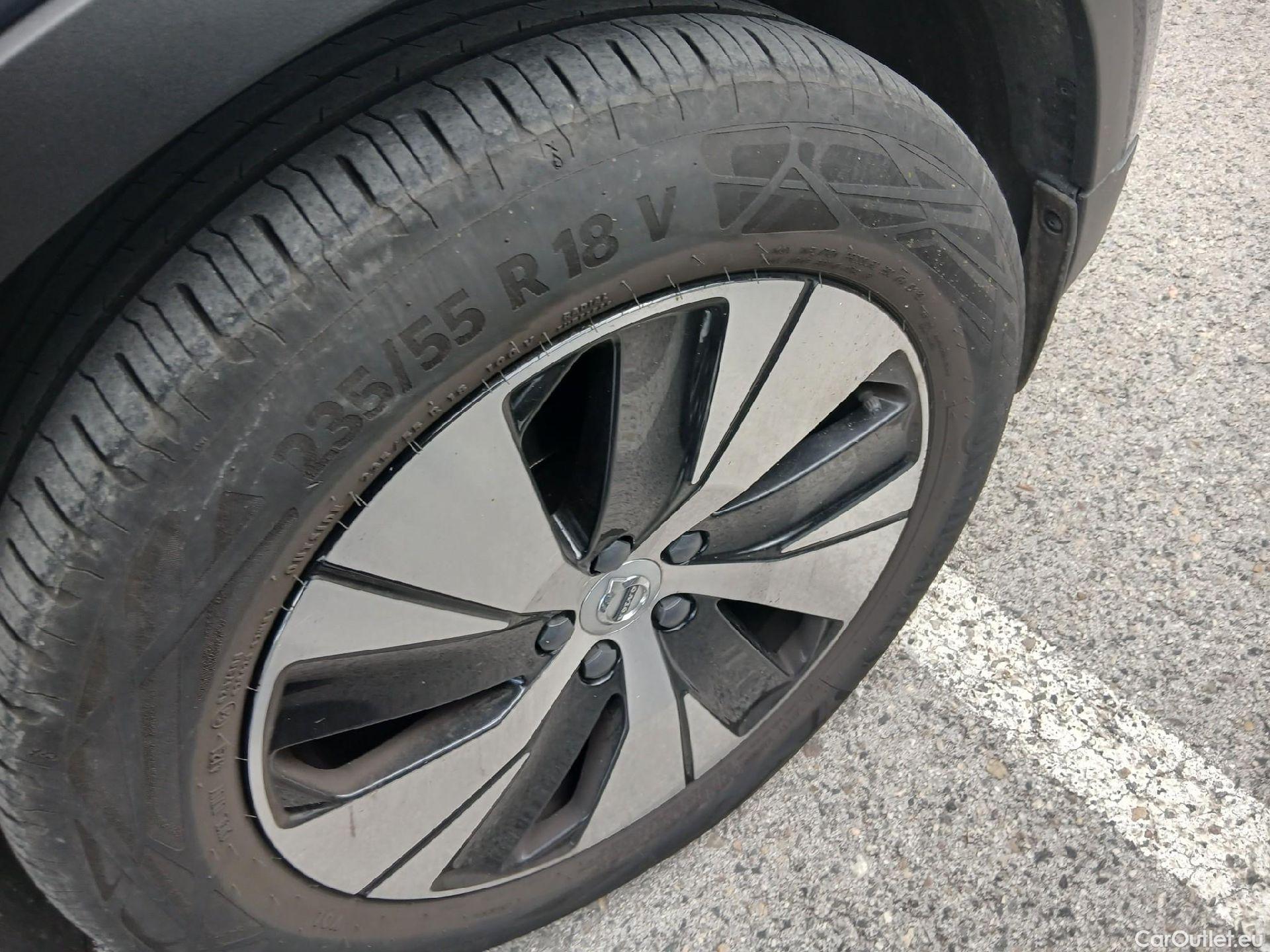  Volvo  XC 40 VOLVO XC40 / 2017 / 5P / todoterreno 1.5 T2 Momentum Pro Auto #22