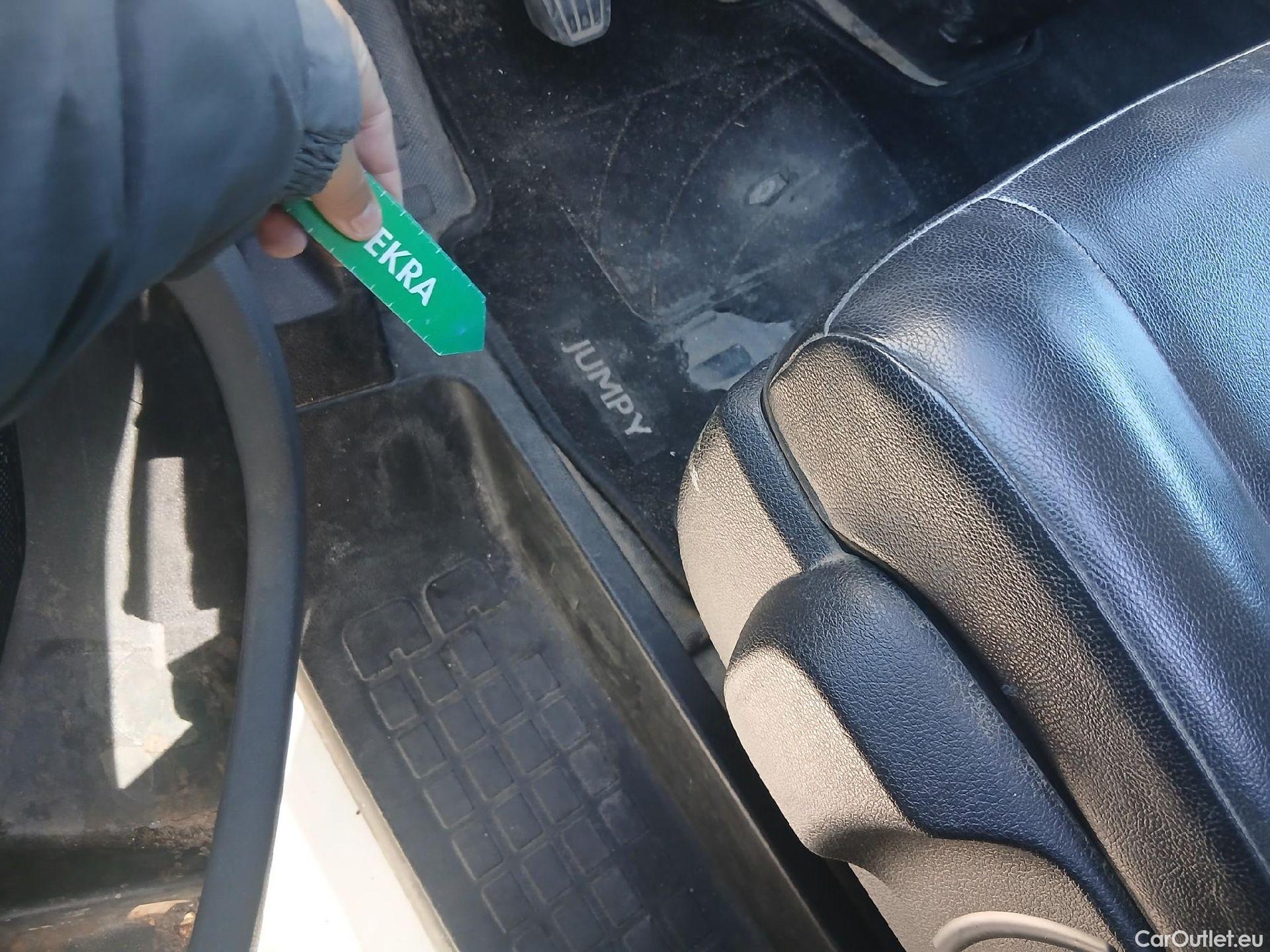  Citroen  Jumpy CITROEN  / 2016 / 4P / furgón Talla M BlueHDi 85KW (115CV) 6v Confort #10