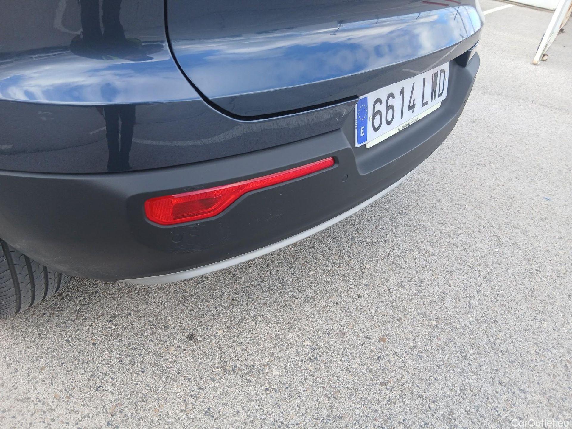  Volvo  XC 40 VOLVO XC40 / 2017 / 5P / todoterreno 1.5 T2 Momentum Pro Auto #14