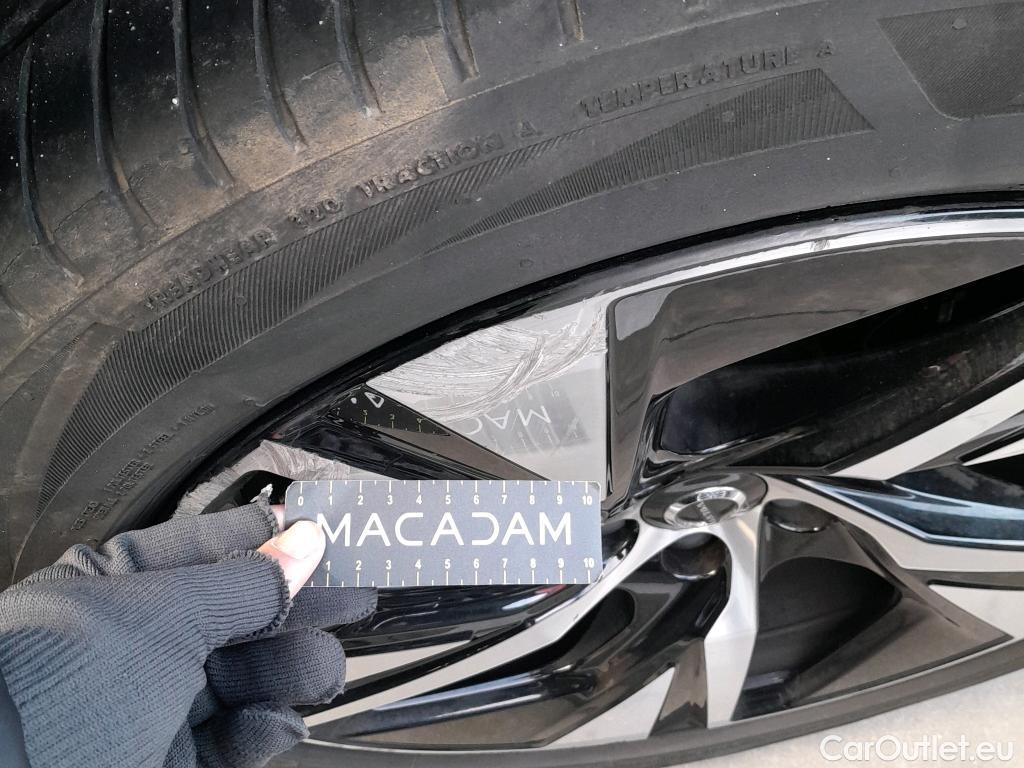  Volvo  XC90  R Design AWD 2.0 B5 235CV AT8 E6dT #8