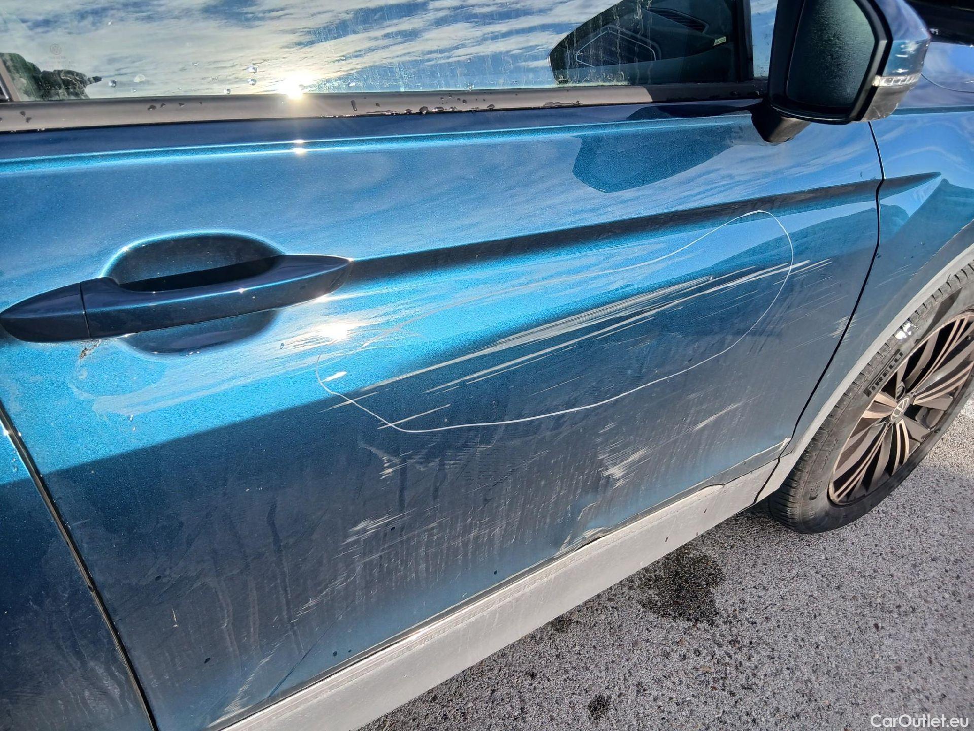  Volkswagen  Tiguan VOLKSWAGEN  / 2020 / 5P / todoterreno Life 1.4 TSI eHybrid 180kW (245CV) DSG #29