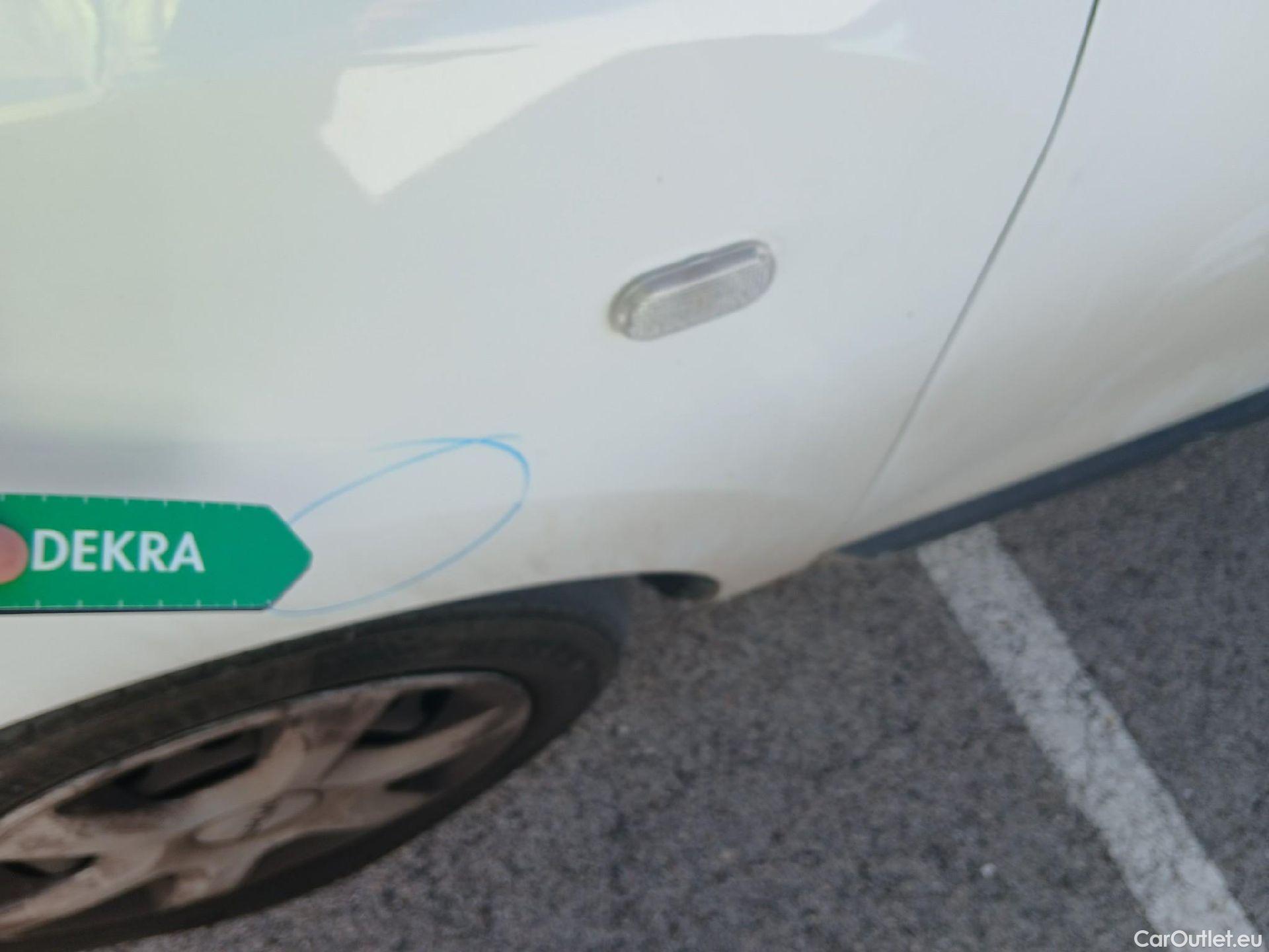  Dacia  Dokker DACIA  / 2013 / 4P / furgón derivado de turismo Van Essential Blue dCi 70kW (95CV) #18