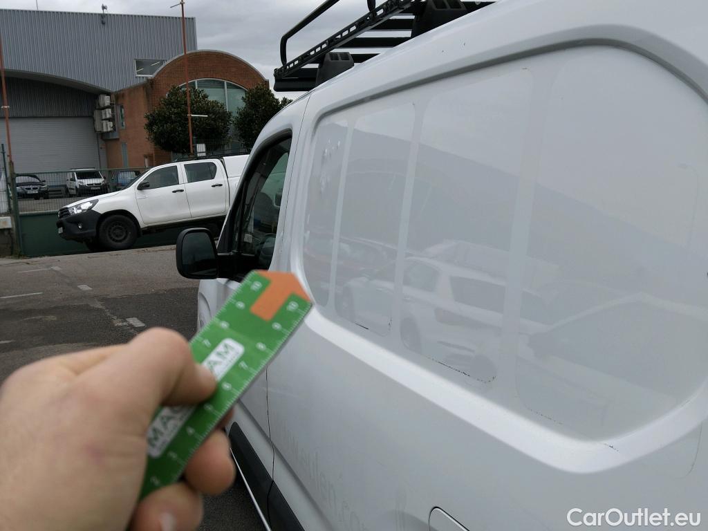  Citroen  Berlingo CITROEN  / 2018 / 3P / furgón derivado de turismo Talla M BlueHDi 100 CONTROL #29