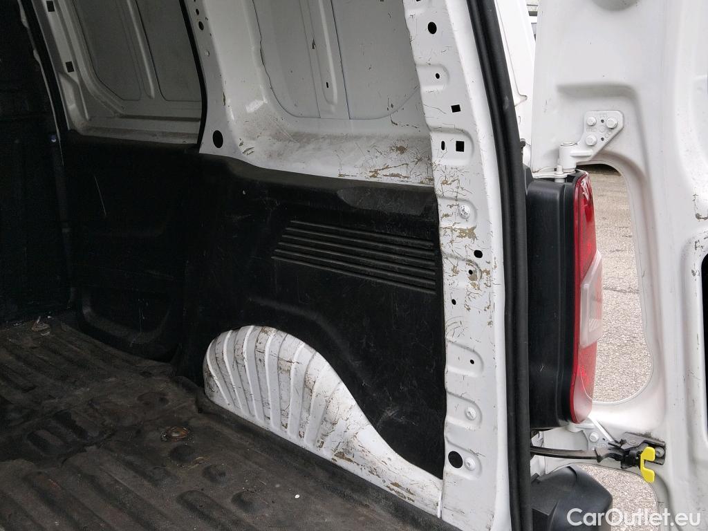  Citroen  Berlingo CITROEN  / 2018 / 3P / furgón derivado de turismo Talla M BlueHDi 100 CONTROL #3