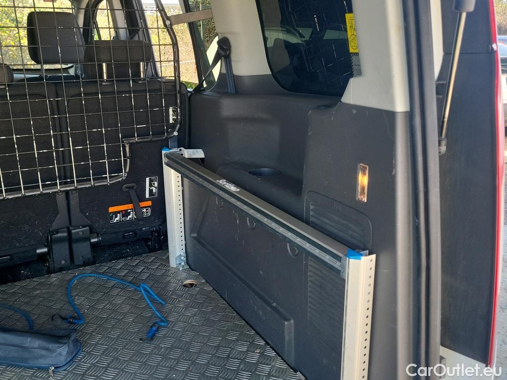  Ford  Grand Tourneo FORD  Connect / 2013 / 5P / monovolumen 1.5 TDCi 74kW (100CV) Titanium #33