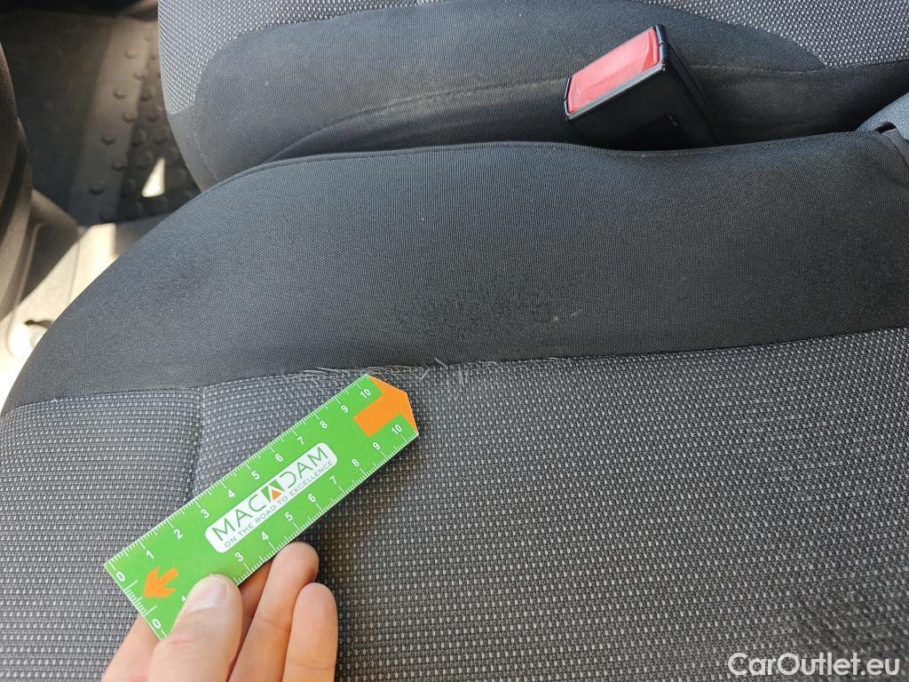  Opel  Combo OPEL  / 2018 / 3P / furgón derivado de turismo 1.5 TD 75kW (100CV) Express L H1 650kg #49