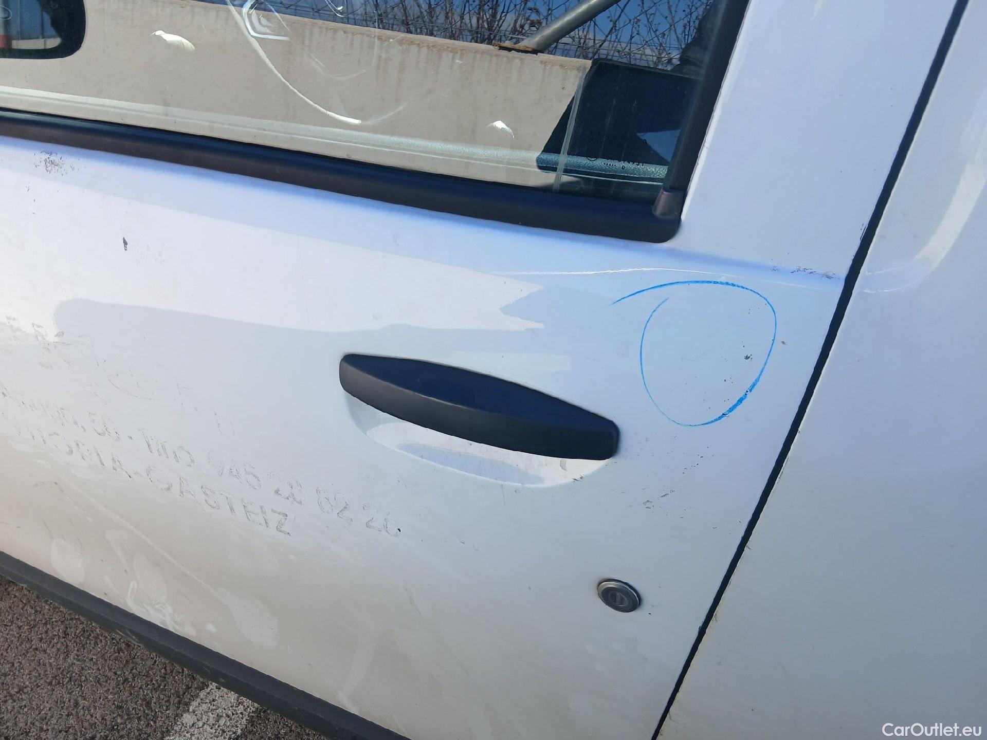  Dacia  Dokker DACIA  / 2013 / 4P / furgón derivado de turismo Van Essential Blue dCi 70kW (95CV) #20