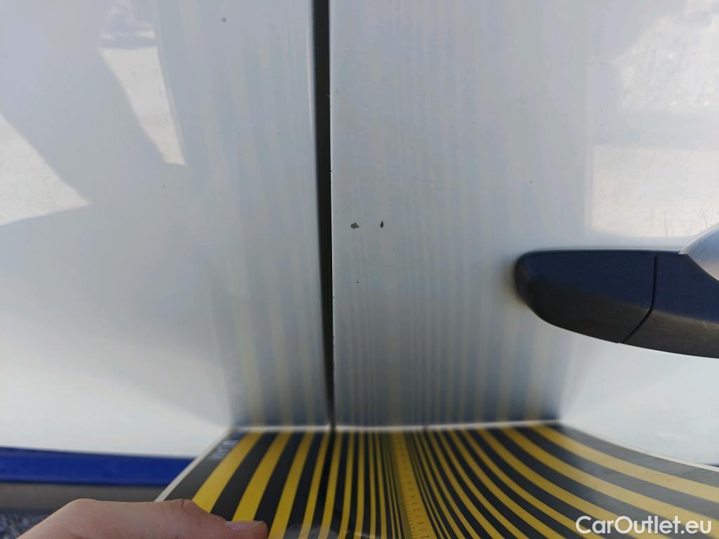  Opel  Combo OPEL  / 2018 / 3P / furgón derivado de turismo 1.5 TD 75kW (100CV) Express L H1 650kg #29