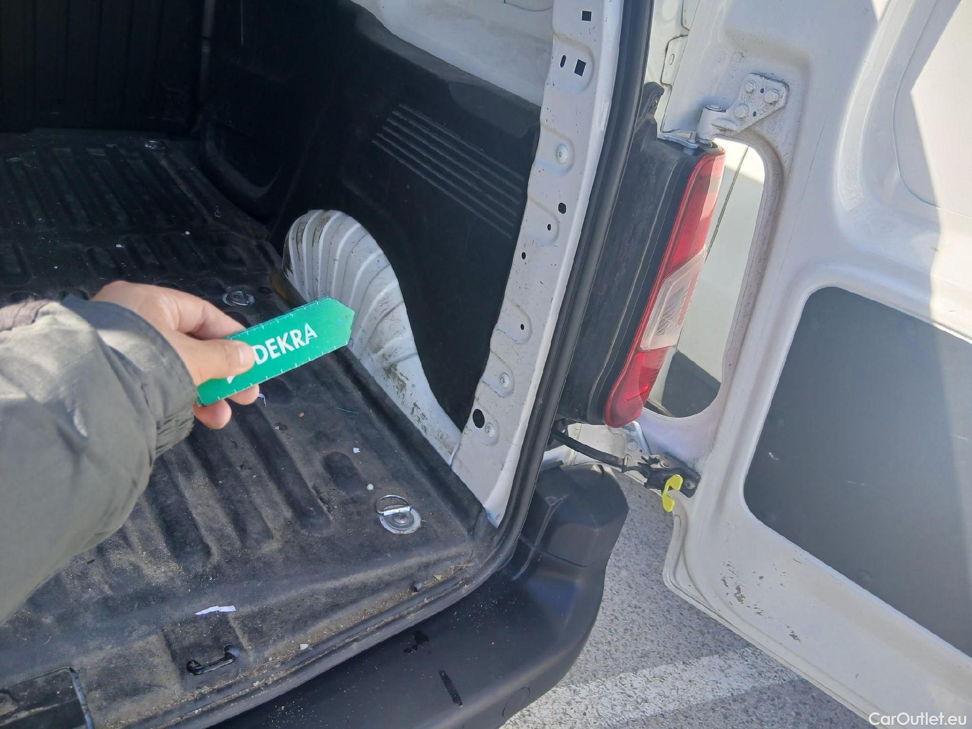  Citroen  Berlingo CITROEN  / 2018 / 3P / furgón derivado de turismo Talla M BlueHDi 100 CONTROL #2