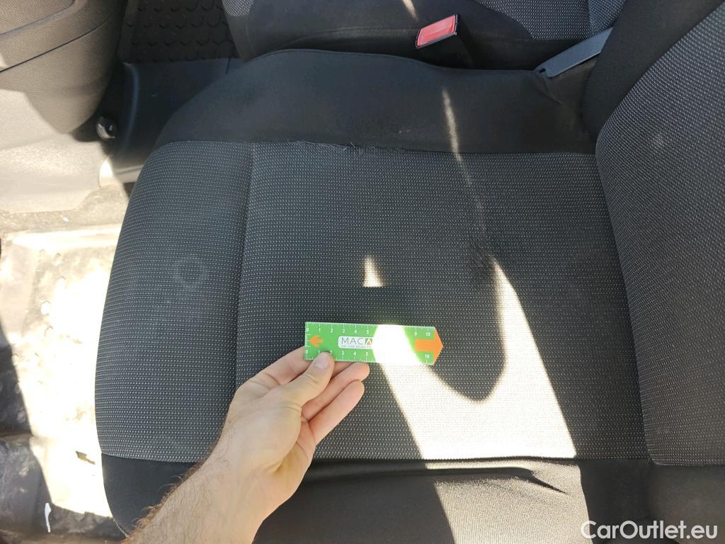  Opel  Combo OPEL  / 2018 / 3P / furgón derivado de turismo 1.5 TD 75kW (100CV) Express L H1 650kg #47