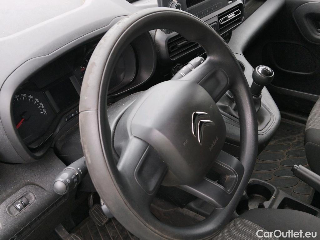  Citroen  Berlingo CITROEN  / 2018 / 3P / furgón derivado de turismo Talla M BlueHDi 100 CONTROL #36