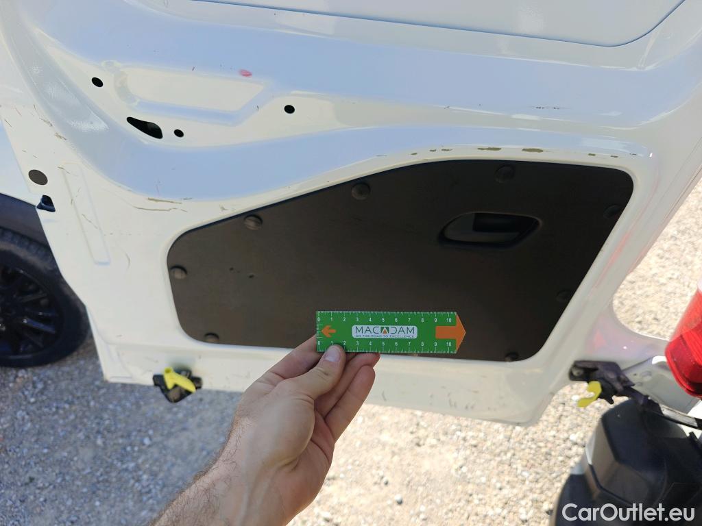  Opel  Combo OPEL  / 2018 / 3P / furgón derivado de turismo 1.5 TD 75kW (100CV) Express L H1 650kg #73