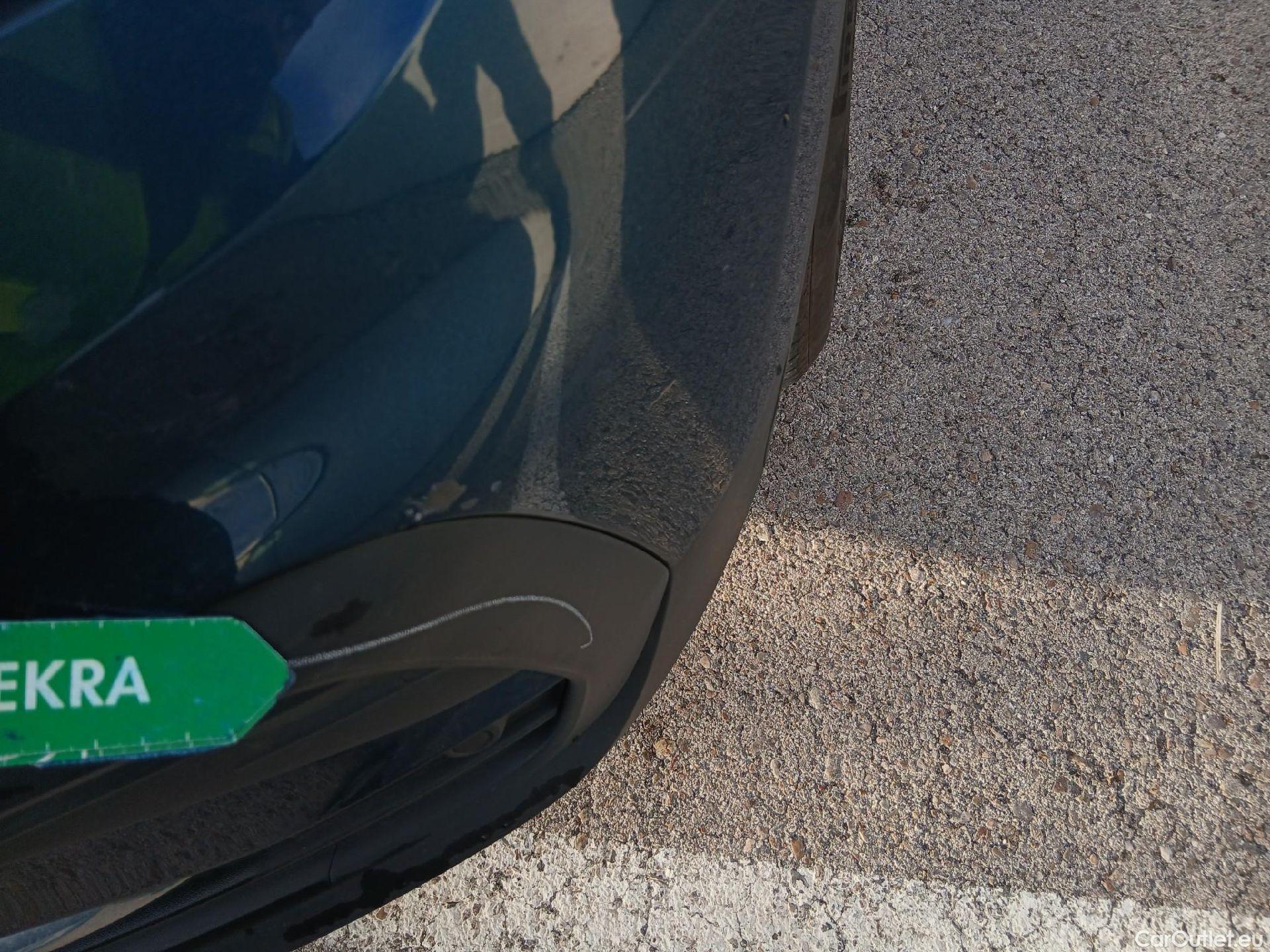  Volkswagen  Tiguan VOLKSWAGEN  / 2020 / 5P / todoterreno Life 1.4 TSI eHybrid 180kW (245CV) DSG #13