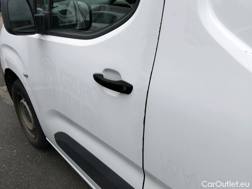  Citroen  Berlingo CITROEN  / 2018 / 3P / furgón derivado de turismo Talla M BlueHDi 100 CONTROL #14