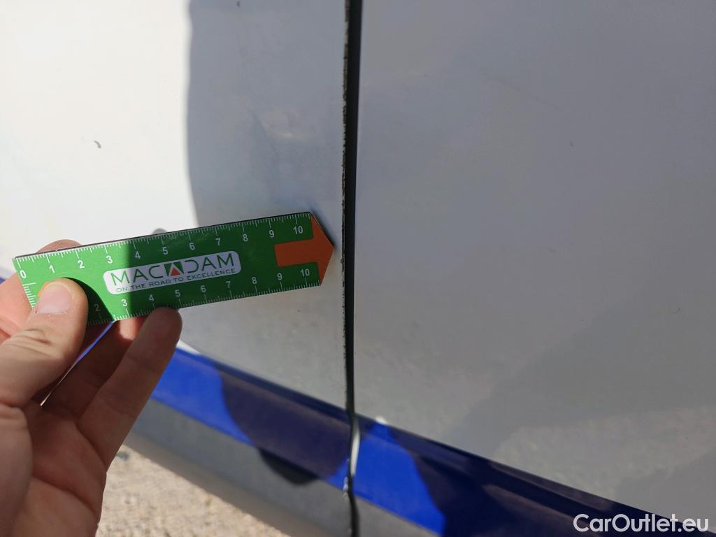  Opel  Combo OPEL  / 2018 / 3P / furgón derivado de turismo 1.5 TD 75kW (100CV) Express L H1 650kg #37