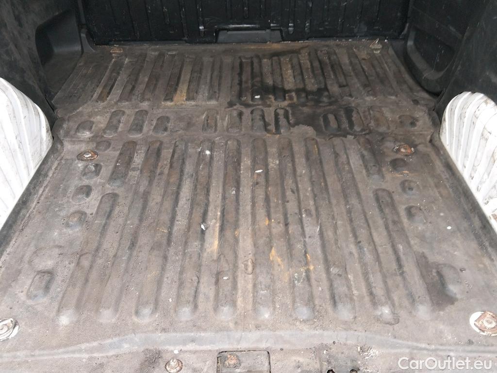  Citroen  Berlingo CITROEN  / 2018 / 3P / furgón derivado de turismo Talla M BlueHDi 100 CONTROL #52