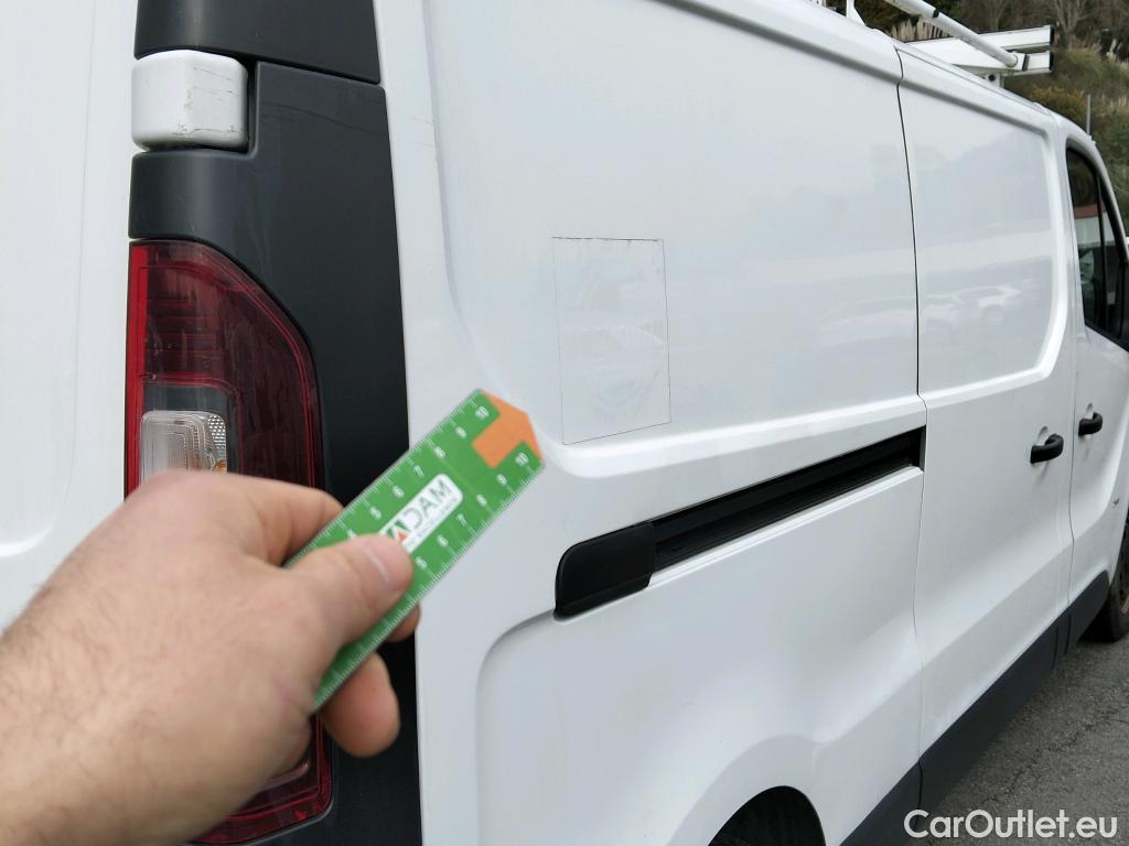  Opel  Vivaro OPEL  VU 4p 2G furgón 1.6 CDTI 115 CV Expression L2 H1 2.9t #9