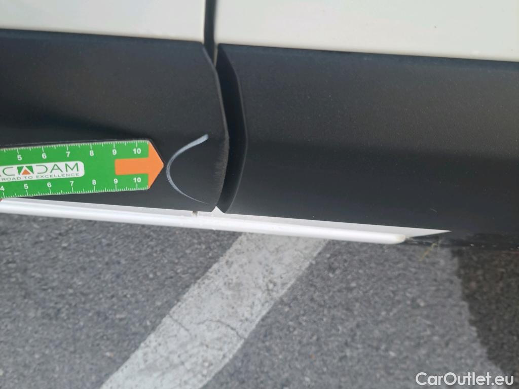  Opel  Combo OPEL  / 2018 / 4P / furgón derivado de turismo 1.5 TD 75kW (100CV) Select L H1 1000kg #32