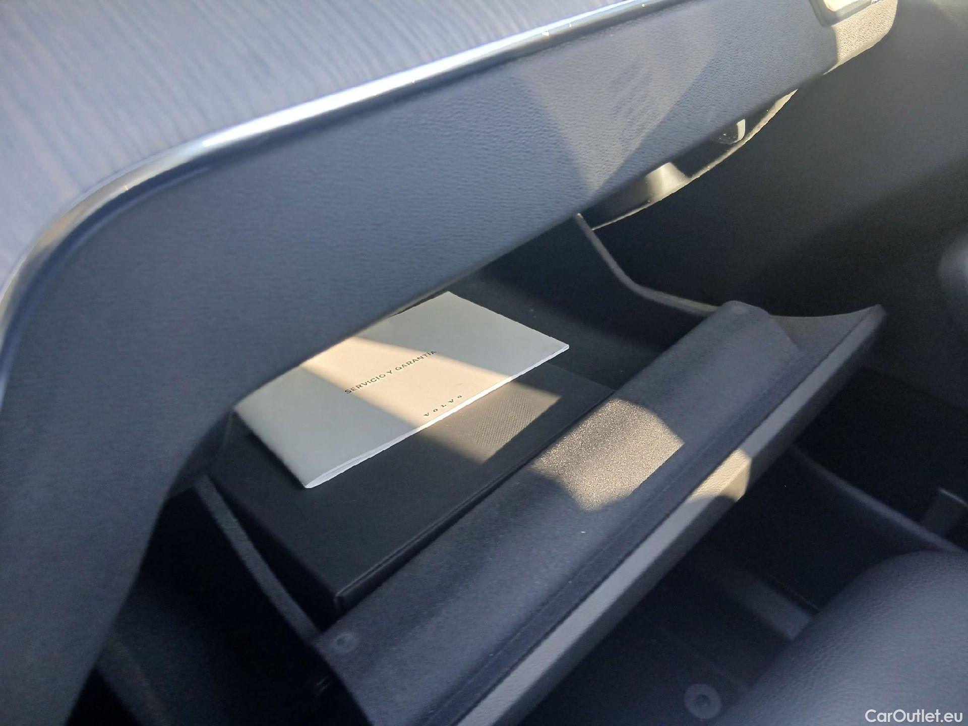  Volvo  XC60 VOLVO  / 2017 / 5P / todoterreno 2.0 B4 D AWD Inscription Auto #1