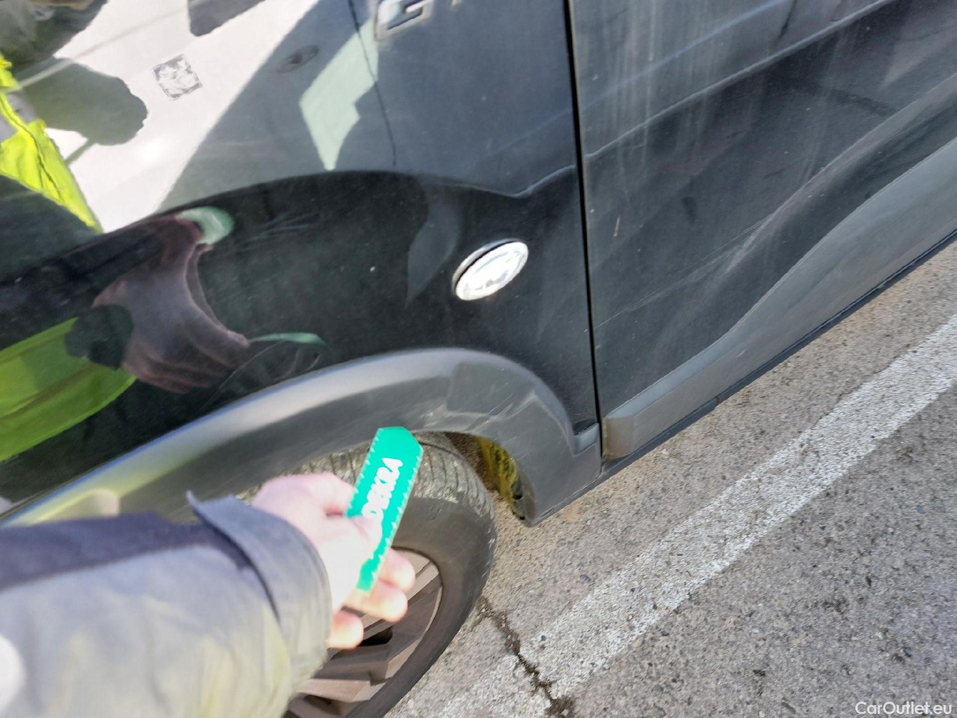  Peugeot  RIFTER PEUGEOT  / 2024 / 5P / combi  GT BlueHDi 130 EAT8 Standard (IND) #9