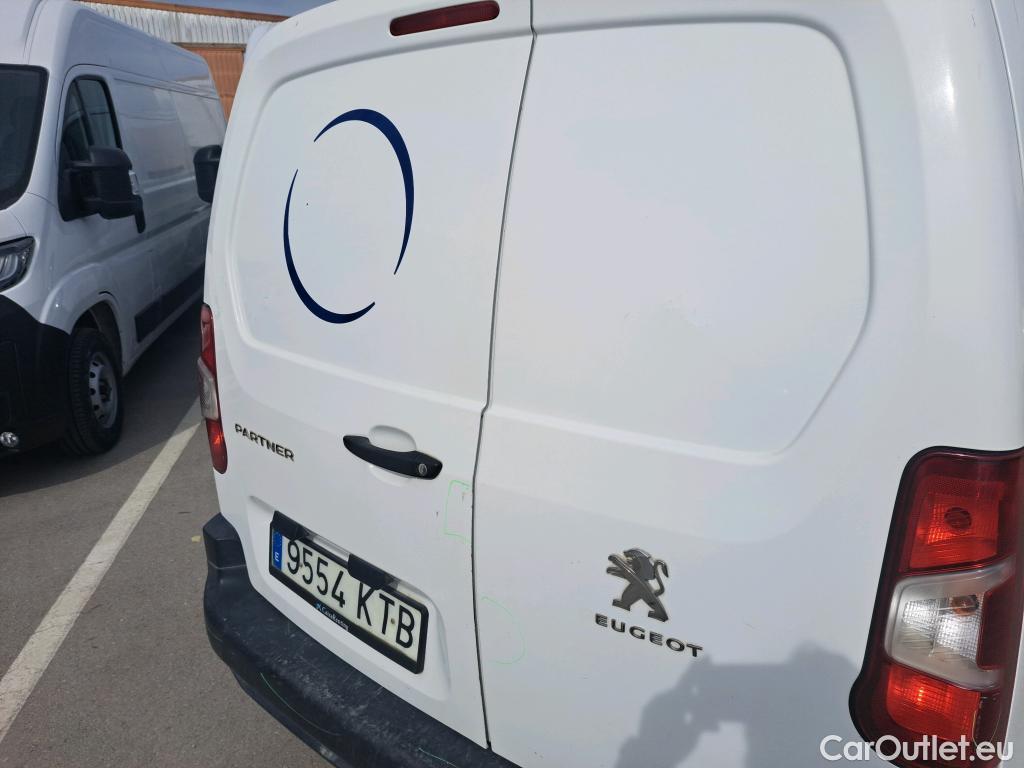  Peugeot  Partner PEUGEOT  / 2018 / 3P / furgón derivado de turismo Pro Standard 1000kg BlueHDi 73kW #59
